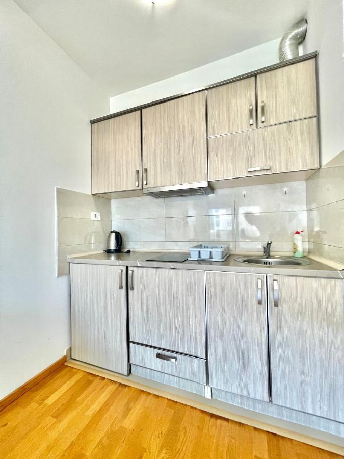 Comfort Apartments Aleksic Будва Екстер'єр фото