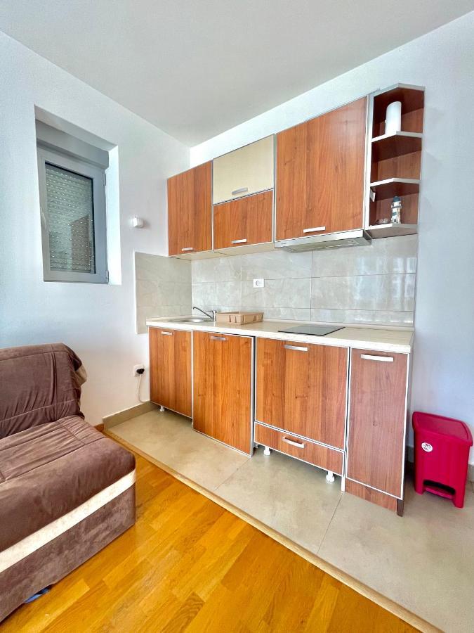Comfort Apartments Aleksic Будва Екстер'єр фото